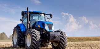 AGRIMAX V-FLECTO – opona BKT do uprawy gleby wiosną i pracy z broną wirnikową