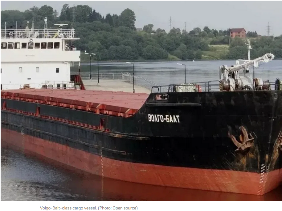 Rosyjski statek z ukraińskim zbożem zatopiony na Morzu Azowskim