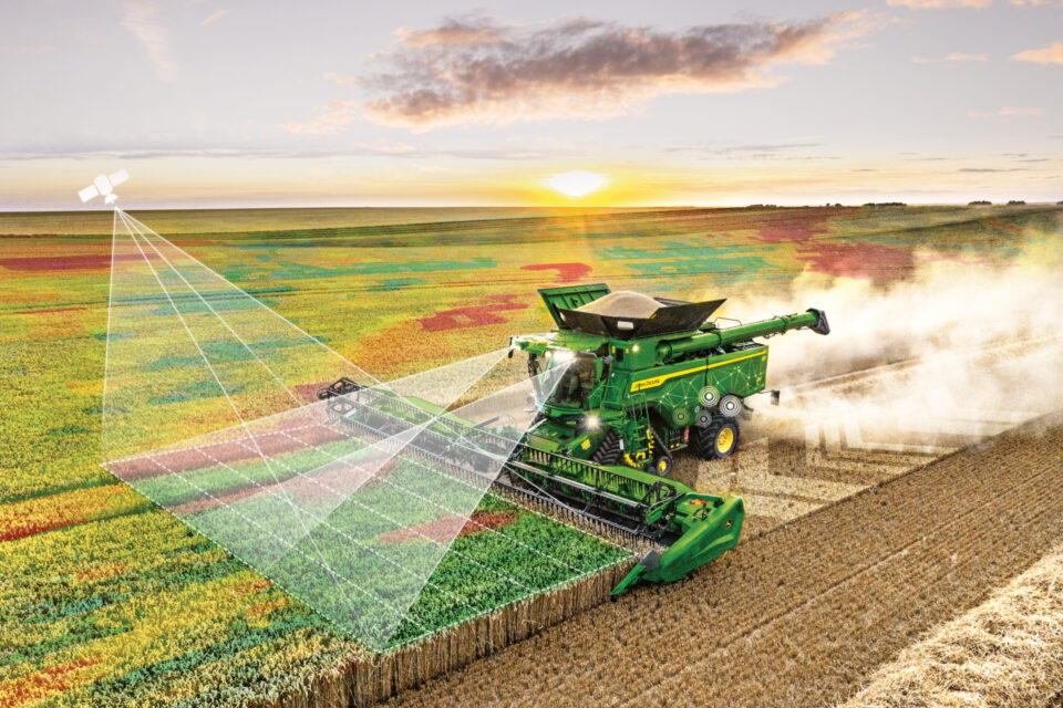 Ćwierć wieku rewolucji na polach. John Deere świętuje 25 lat rolnictwa precyzyjnego