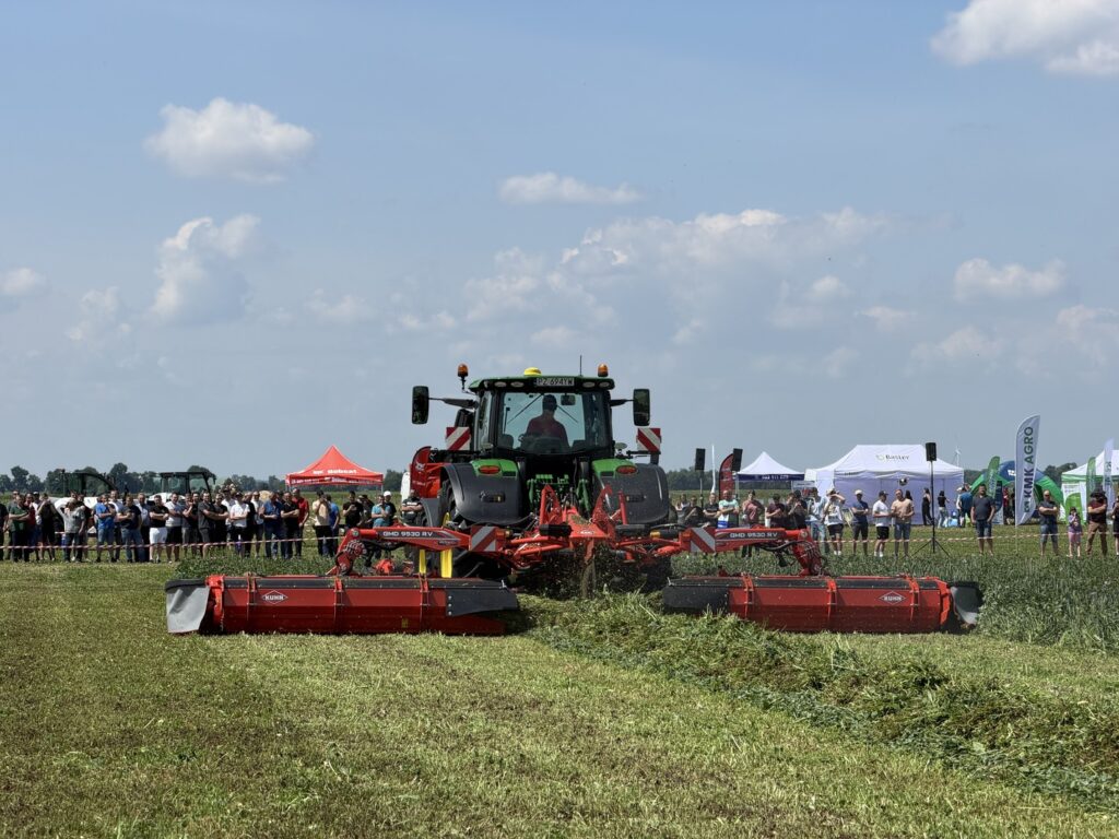 Jak produkować więcej paszy z hektara? Pokazy maszyn Kuhn i Bobcat podczas wydarzenia Siła Zielonej Integracji
