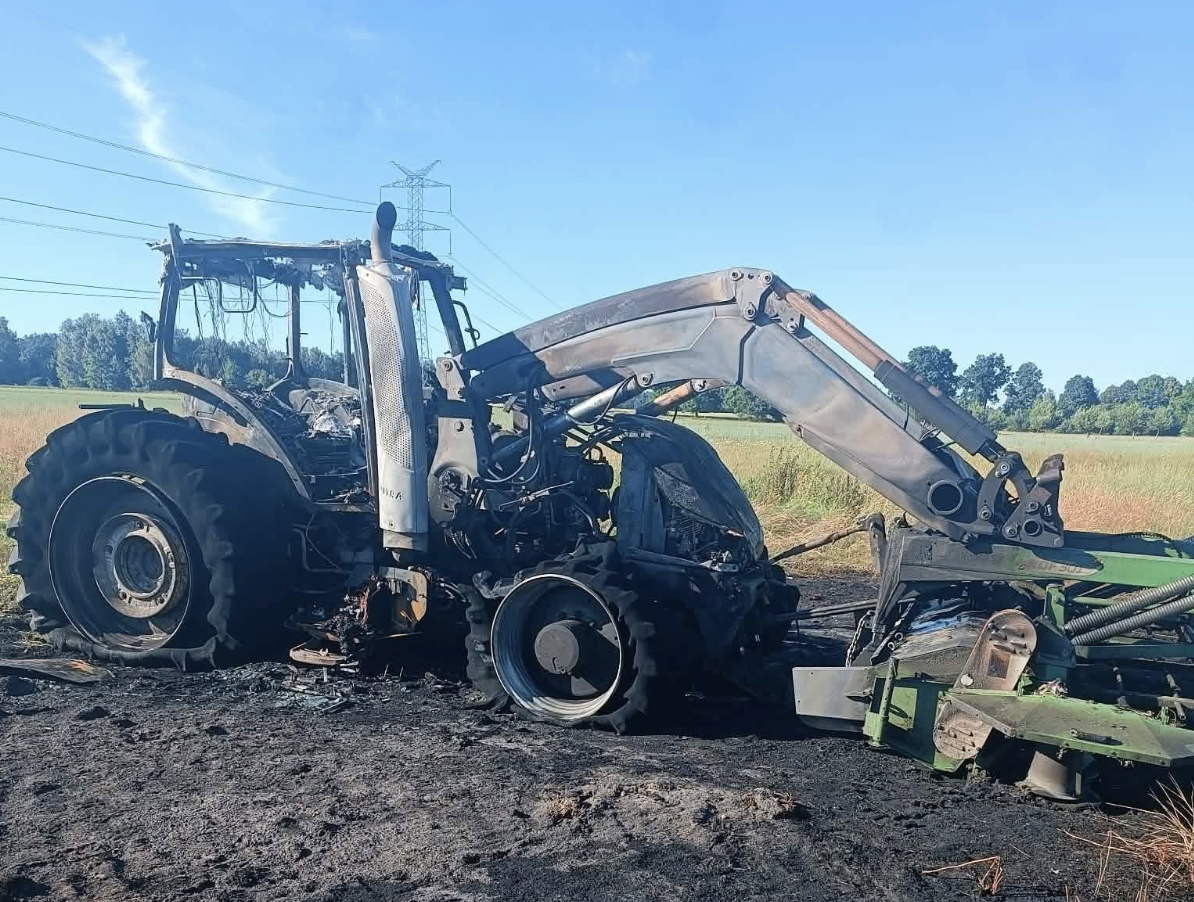 Pół miliona złotych poszło z dymem! Tragiczny finał prac polowych w łódzkim