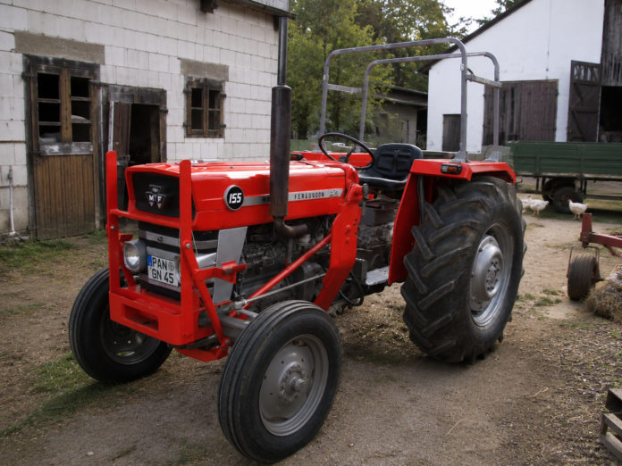 Massey Ferguson 155