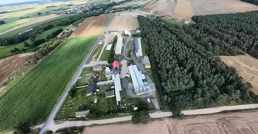 rolnik sprzedaje gospodarstwo