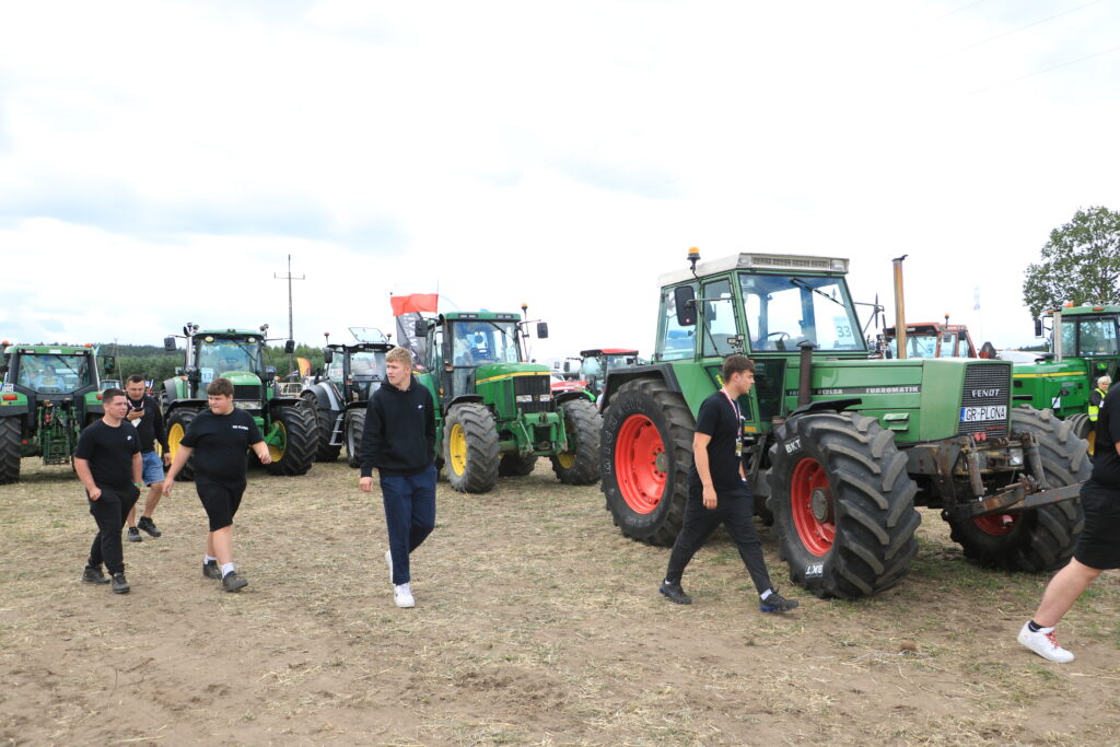 Tractor Pulling