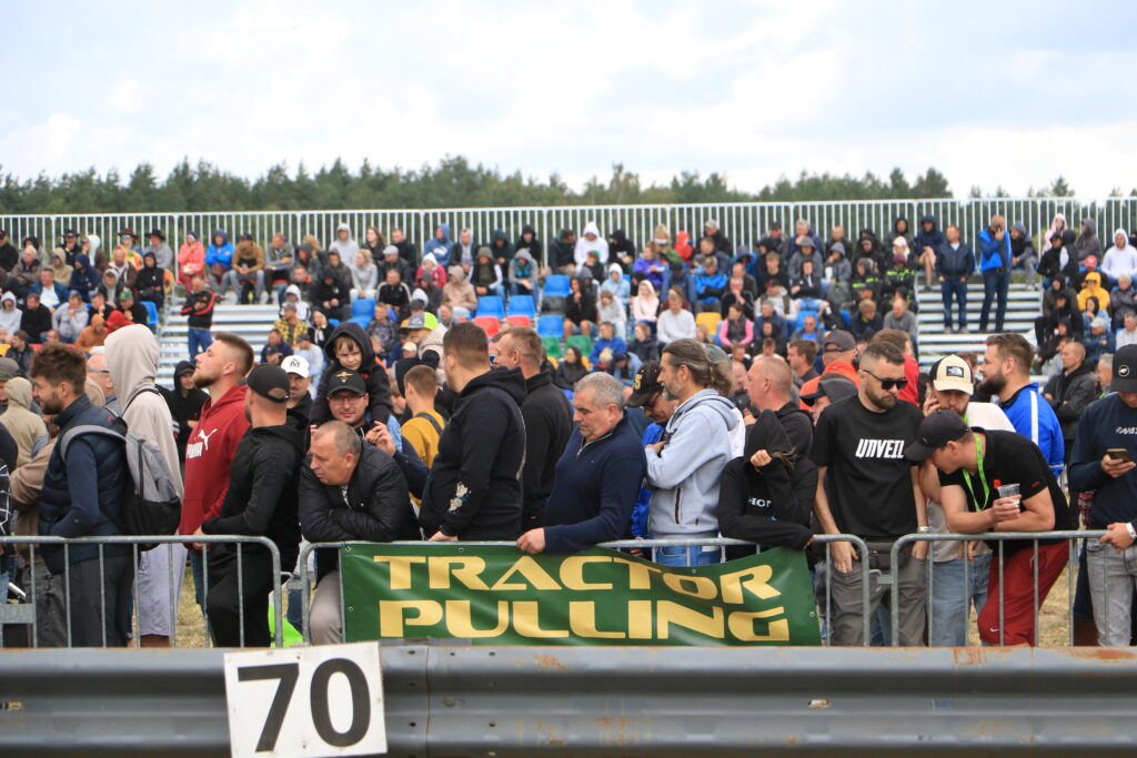 Tractor Pulling
