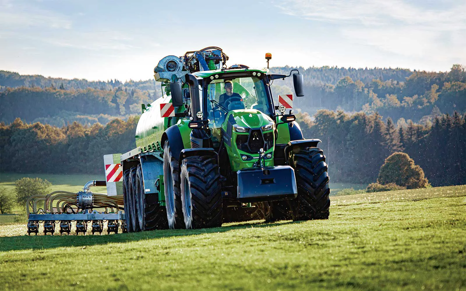 Premiery Agro Show 2026. Jakie nowe ciągniki i maszyny zobaczymy w Bednarach?