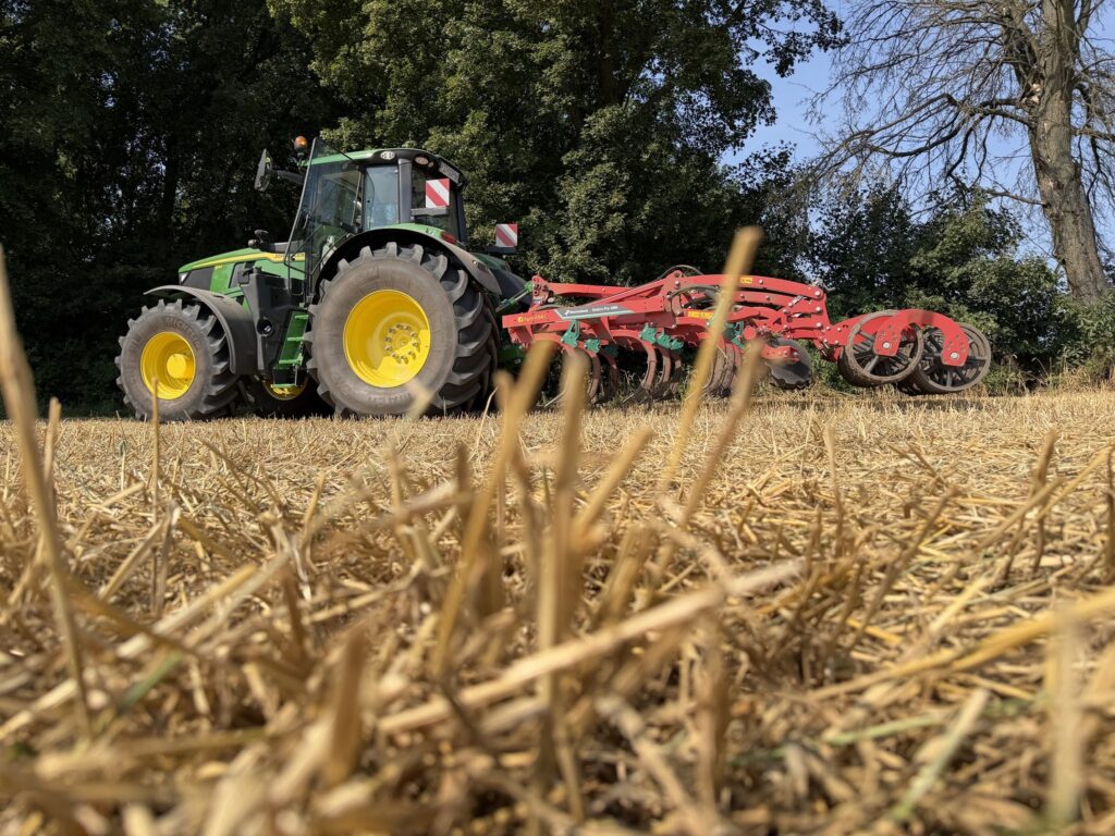 John Deere zmienił serię 6M. Najciekawsza nowość kryje się w przekładni 13 John Deere zmienił serię 6M