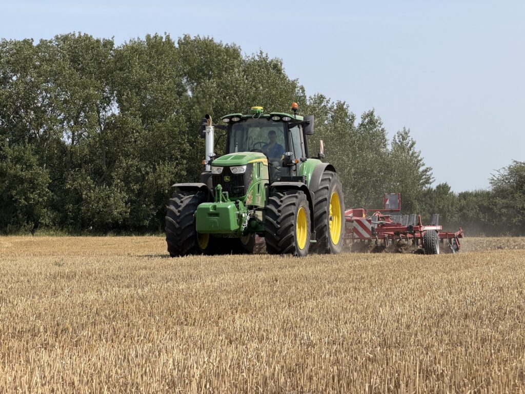 John Deere zmienił serię 6M. Najciekawsza nowość kryje się w przekładni 2 John Deere zmienił serię 6M