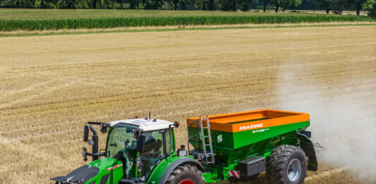 Amazone ZG-TX po aktualizacji. Precyzyjniejsze rozsiewanie nawozów i wapna