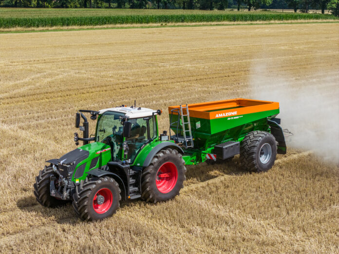 Amazone ZG-TX po aktualizacji. Precyzyjniejsze rozsiewanie nawozów i wapna