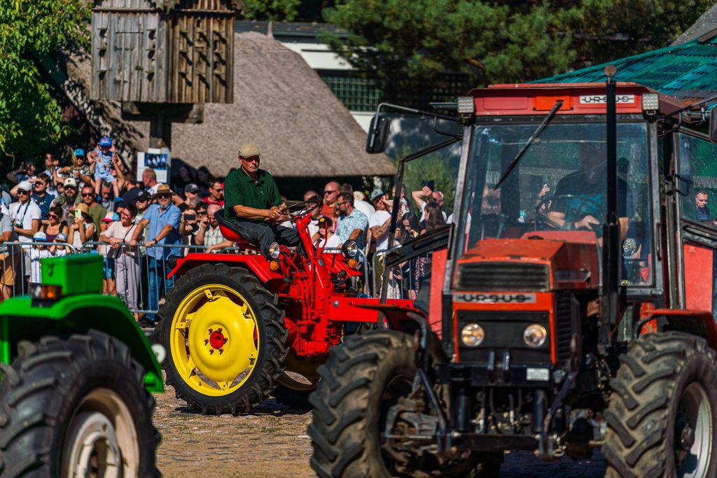 Ursus, Lanz i Bizon znów w ruchu. Wielka parada maszyn w Szreniawie 2 Retro Show Ursus Szreniawa